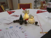 Pöytäkoristeena enkelit