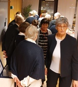 Joulumyyjäisissä oli ruuhkaa