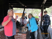 Nuotiolla paistui vaahtokarkit, hyviä olivat