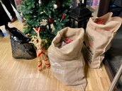 Joulupukki kävi lahjoineen