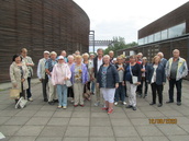 Luston metsämuseon edessä 12.8.2020