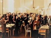 Juhlaväki nosti maljan juhlivalle yhdistykselle