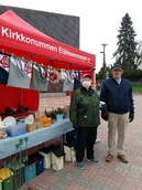 Torilla 8.5.2021 Ritva ja Jukka