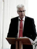 Juhlapuheen piti Eläkkeensaajien Uudenmaan piirin puheenjohtaja Seppo Fahlström.

