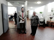 Kirkkonummen Eläkkeensaajat ry juhli 45-vuotista taivaltaa 13.9.2019 seurakuntatalolla.
Juhlavieraat ottivat vastaan puheenjohtaja Jukka Tammi ja varapuheenjohtaja Gun Savén.

