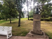 Kultarannan kehittäjä ja luoja Alfred Kordelinin patsas 6.8.26